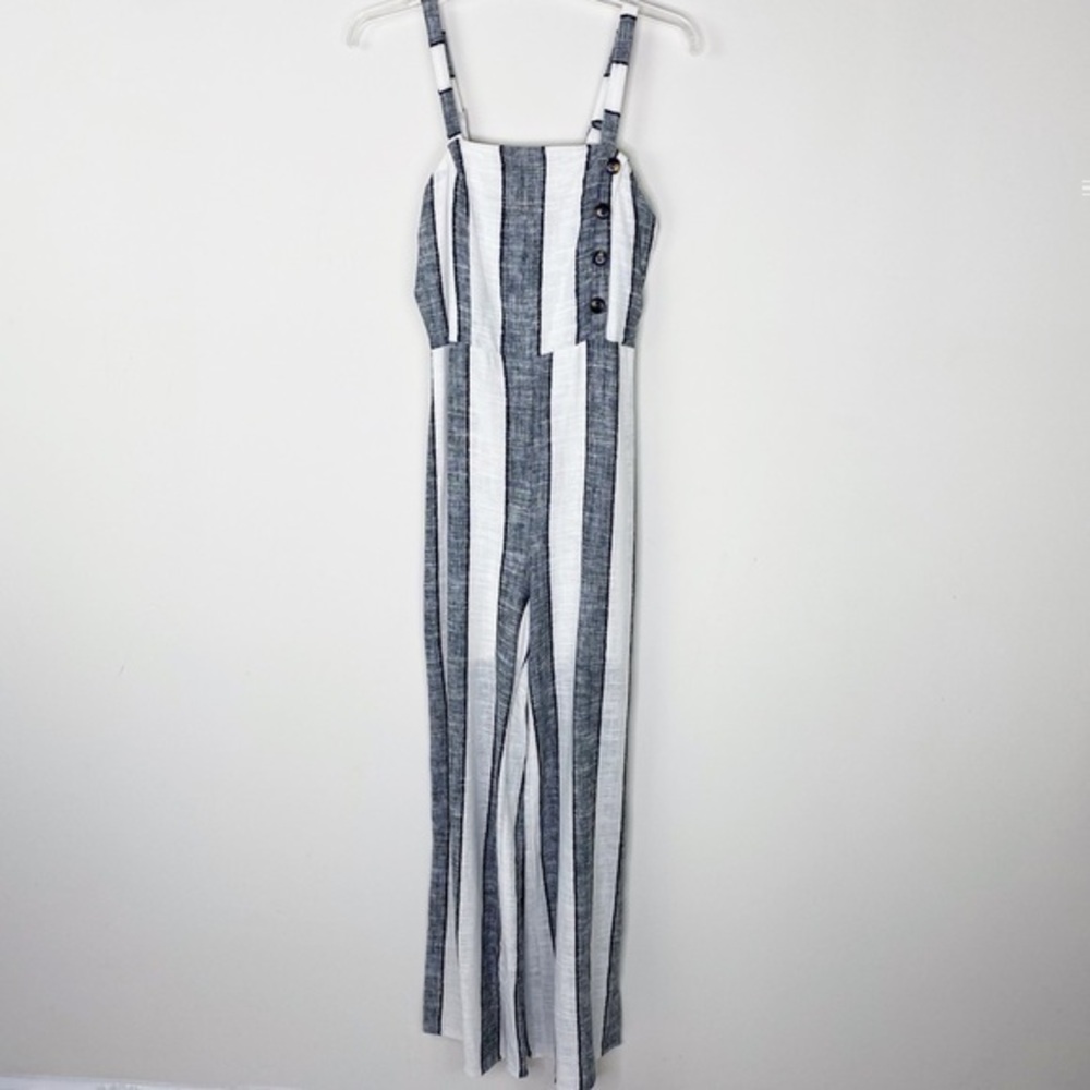 Women black and white stripes jumpsuit